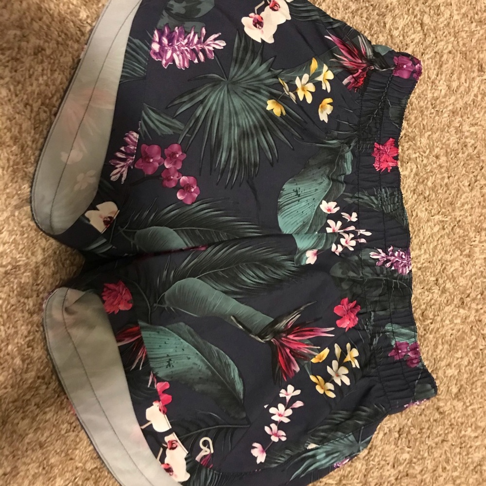 Gap Athletica Dri Fit Shorts